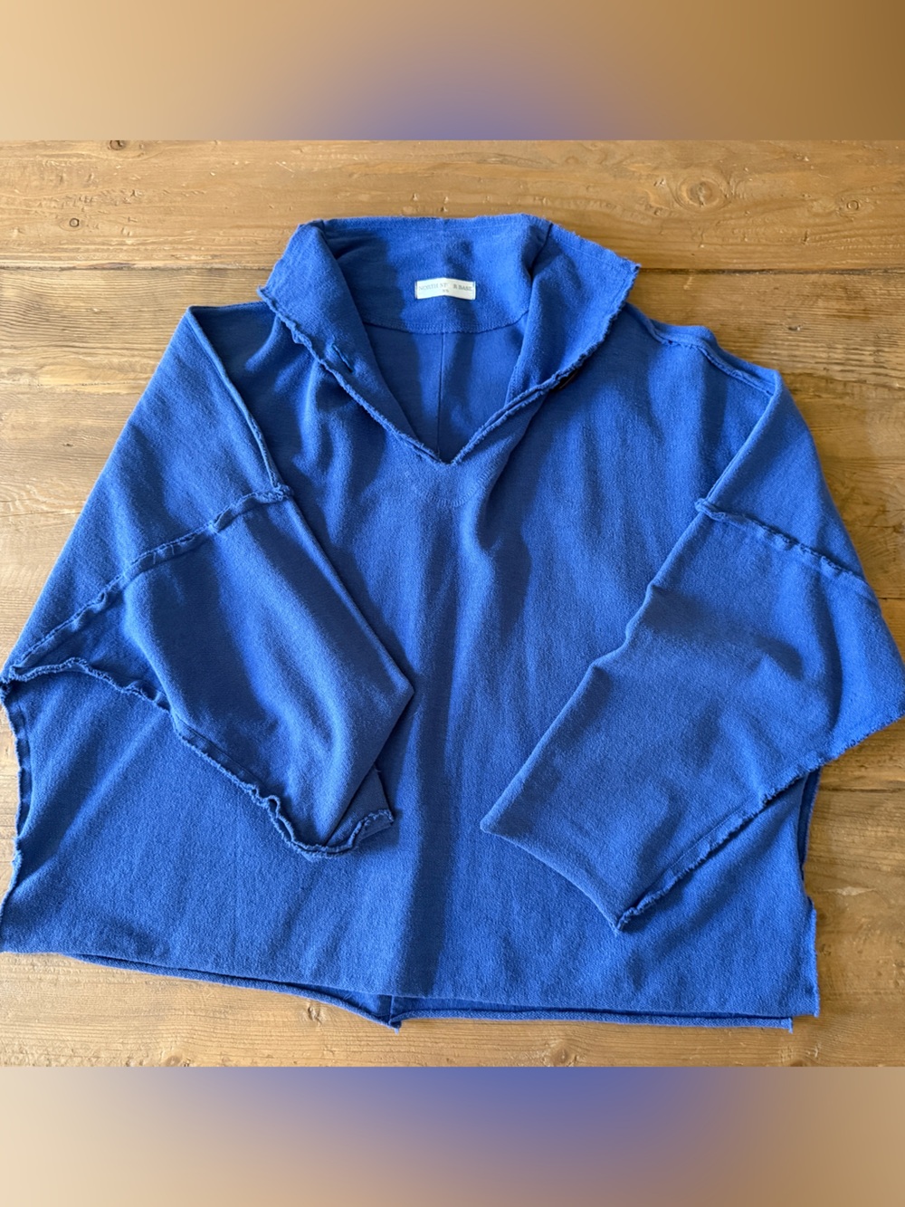 Women’s Blue V-Neck Collar Pullover